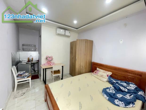 Nhà rộng 5 tầng, gần Chung cư Ruby Nguyễn Sỹ Sách, 5.25 tỷ - 5
