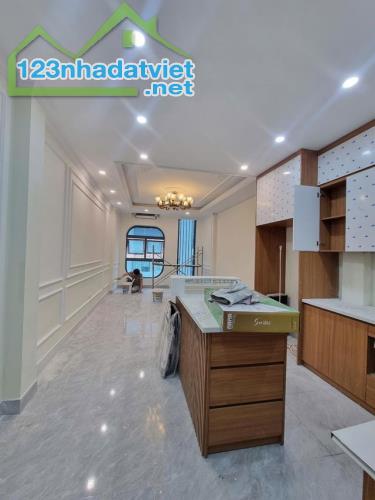 PHÂN LÔ NGUYỄN VĂN HUYÊN OTO TẢI NGÕ THÔNG KINH DOANH