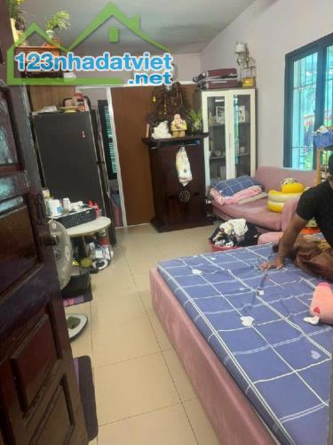 Cần Tiền Bán Căn Hộ Thạch Bàn, Long Biên 32m2, giá 1,52 tỷ - 1