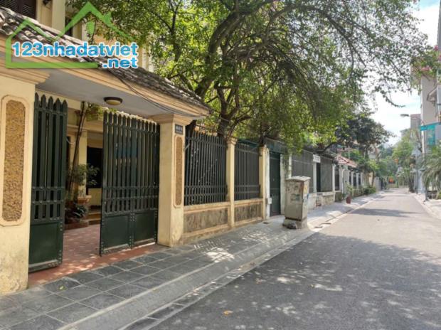 Bán biệt thự KĐT Định Công – Lô góc cực thoáng – 150m² –mặt tiền 10m - 1