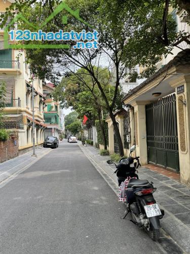 Bán biệt thự KĐT Định Công – Lô góc cực thoáng – 150m² –mặt tiền 10m - 2