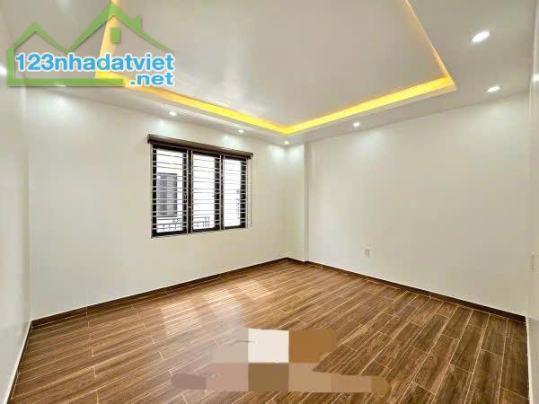 nhà 4 tầng Hồ sen - lê chân # 4,2 tỷ - 1