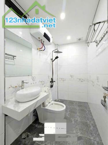 nhà 4 tầng Hồ sen - lê chân # 4,2 tỷ - 2