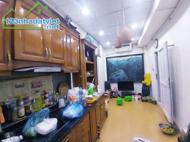 BÁN NHÀ MẶT PHỐ ĐỘI CẤN, KINH DOANH NGÀY ĐÊM, VỈA HÈ RỘNG 39/50m 6T MẶT TIỀN 5,2M 16,9 tỷ