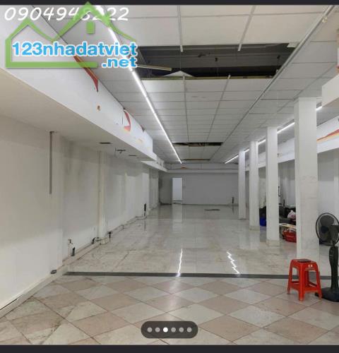 Cho Thuê Nhà Mặt Phố 16 Trường Thi, 30 Triệu, 200M2, 6 Phòng Ngủ+ 3 Vệ Sinh Đẹp - 2