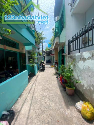 Cho thuê nhà H3G – Hậu Giang, Quận 6 – 2 tầng, 3PN – chỉ 7.5 triệu/tháng! - 1