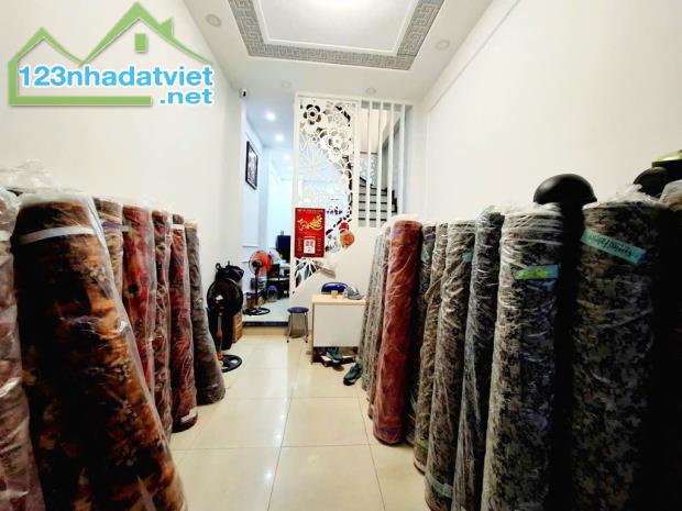 Hẻm xe hơi 5m kinh doanh - Đông Hồ Phường 8 Tân Bình - 4 tầng - Giá chỉ 6.799 tỷ