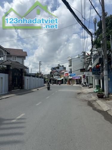 NHÀ 4 TẦNG SIÊU ĐẸP– XE HƠI NGỦ - TRUNG TÂM BÌNH TRƯNG TÂY, Q2 – NGANG 8,5M BỀ THẾ - 2