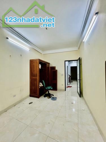Chính chủ cần bán gấp nhà đẹp tại Hoàng Mai, Minh Khai, Hai Bà Trưng, Hà Nội, 8, x tỷ, 50m - 3
