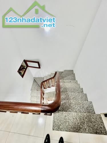 Chính chủ cần bán gấp nhà đẹp tại Hoàng Mai, Minh Khai, Hai Bà Trưng, Hà Nội, 8, x tỷ, 50m - 2