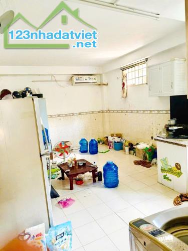 Bán nhà 1 lầu hẻm 125 Nguyễn Thị Tần Phường 2 Quận 8 - 1