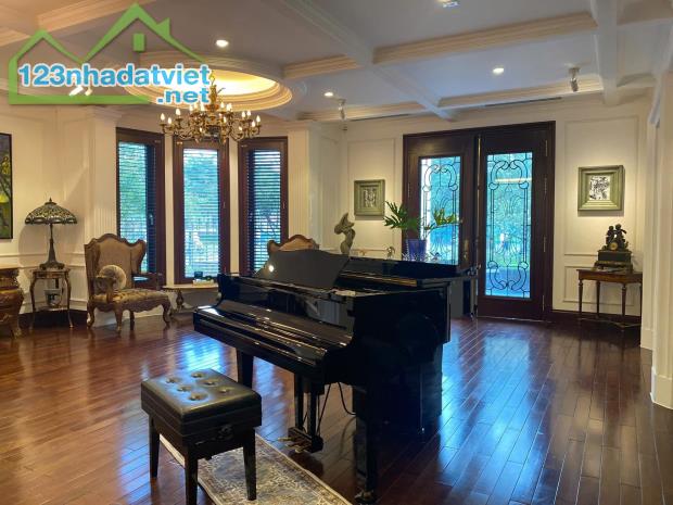 HÀNG HIẾM !!! BÁN KHÁCH SẠN PHỐ TRÍCH SÀI 215M2 - 10M MẶT TIỀN - 20M RA HỒ TÂY - 88.9 TỶ - 1