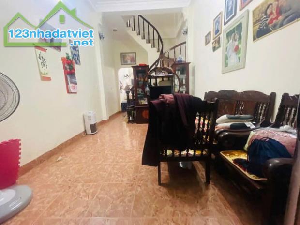 Bán nhà Phố Phạm Tuấn Tài, Cầu Giấy, phân lô, 55m 4t, gần ĐHQG, kinh doanh sầm uất, 17.8 t