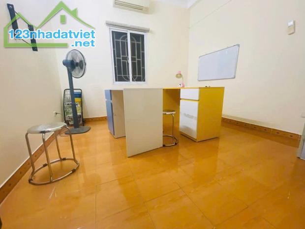 Bán nhà Phố Phạm Tuấn Tài, Cầu Giấy, phân lô, 55m 4t, gần ĐHQG, kinh doanh sầm uất, 17.8 t - 4