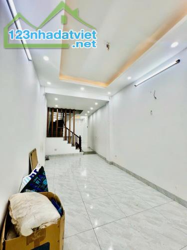 Bán nhà 8.3 tỷ tại Minh Khai Hoàng Mai Hà Nội  Diện tích 50m2 x nhà 3 tầng x mặt tiền 3.2m - 2