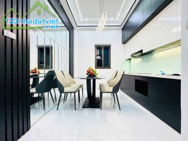 Siêu hiếm ô tô đỗ cửa Bùi Xương Trạch Thanh Xuân mới đẹp 4T 45m2 full nội thất ở luôn - 1
