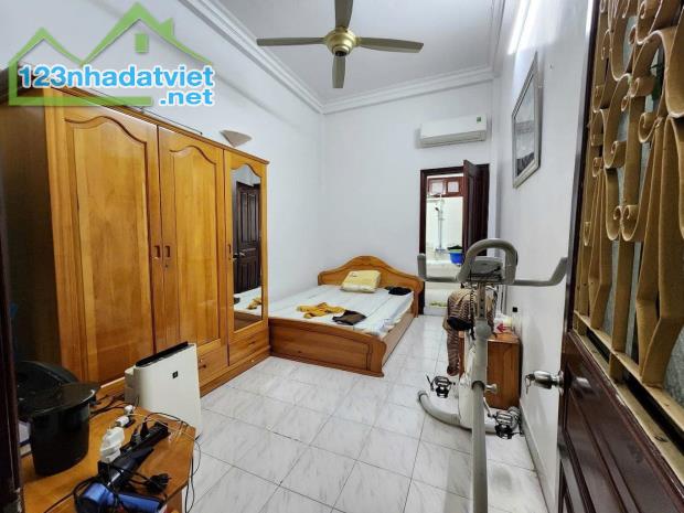 Bán nhà Nguyễn Viết Xuân, hiếm ,dân trí cao, ngõ an ninh , 40 m2, nhỉnh 8 tỷ. - 1