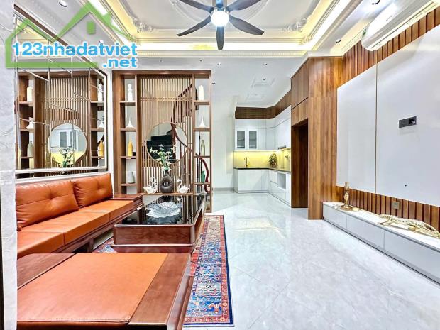 Hạ 500tr nhà Yên Hòa Cầu Giấy mới tinh ngõ to 5T 33m2 MT 4.6m đủ nội thất ở luôn 7.98 tỷ - 1