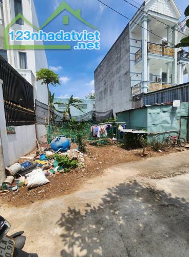 Đất thổ cư(ODT) 82m2, SHR Ngay Vòng xoay Tân Kim