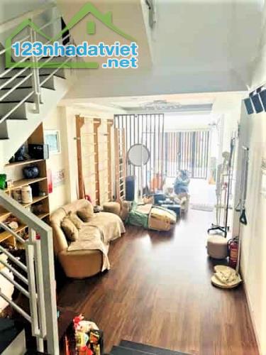 6.25 TỶ TL - 1/ XE TẢI GÒ DẦU TÂN PHÚ - SÁT MẶT TIỀN ĐƯỜNG 10M - 70M2 NGANG HƠN 4M - 2 TẤM - 1