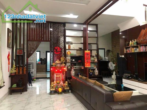 GẤP CHÍNH CHỦ CẦN RA GẤP CĂN NHÀ 200m2 ĐƯỜNG CÁCH MẠNG THÁNG 8- PHƯỜNG QUANG VINH- - 1