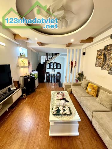 Bán nhà Vũ Trọng Phụng, gần oto, ở sướng, 40M, 5 tầng, giá 9 tỷ. - 1
