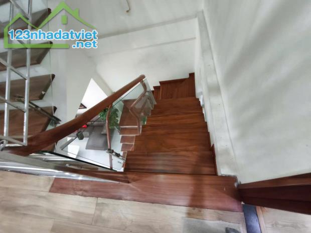 MỘT MẶT PHỐ-  MẶT SAU NHÀ Ô TÔ VÀO NHÀ+ MẶT  HỒ ĐIỀU HOÀ- CÓ Ô CHỜ THANG MÁY- KHÔNG GIAN S - 2