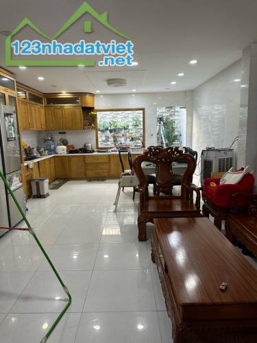 Mặt tiền đường 35a Trịnh Quang Nghị 5x20 chỉ 12 tỷ 5 - 4