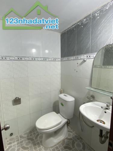 Bán Nhà SHR, gần Chợ Phạm Thế Hiển phường 4. Quận 8. - 2