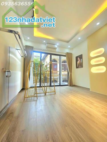 💥HOÀNG VĂN THÁI – PHÂN LÔ VIP – Ô TÔ NGỦ TRONG NHÀ – KINH DOANH ĐỈNH – 64m2, 5T, 15.x - 3