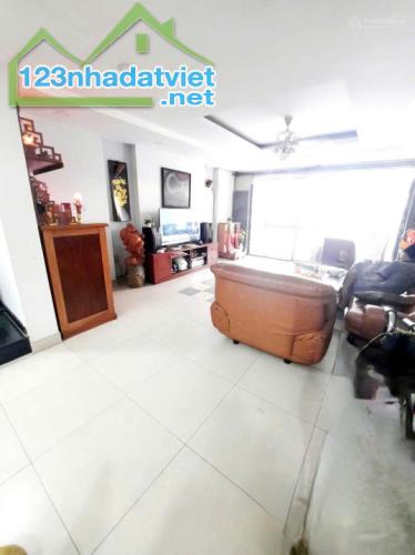 Nhà bán khu dân cư Trung Sơn giáp Him Lam Q.7, 100m2  ngang 5m, 4 tầng, 5pn, giá nhỉnh 17 - 4