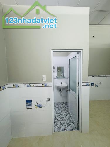 NHÀ đẹp ấp Đình Lê Thị Hà, Tân Xuân, Hóc Môn, diện tich 5x20m chỉ 4.45 tỷ TL. - 2