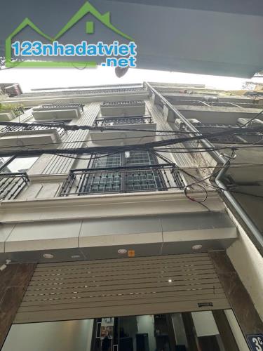 7,65 tỷ cách một nhà ra phố Kim Giang 4p ngủ 5 tầng/ Q Thanh Xuân - 1