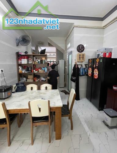 BÁN NHÀ 3 TẦNG HUỲNH TẤN PHÁT – GẦN PHÚ MỸ HƯNG – XE HƠI ĐỖ CỬA – CHỈ 8 TỶ - 1