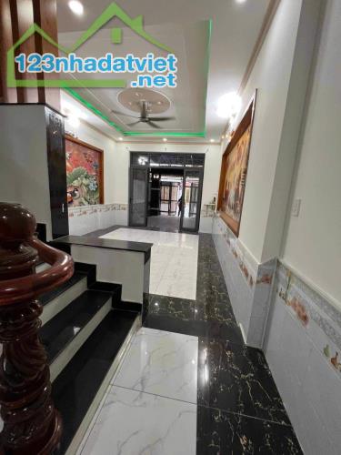 Nhà GẤP BÁN chỉ 6 tỷ TL! 75M², 3 Tầng/3pn, Quang Trung Gò Vấp!