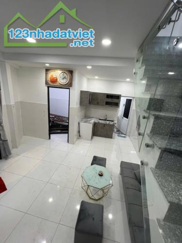 BÁN NHÀ TỈNH LỘ 10- GIÁP BÀ HOM - Q6- 47M2- HẺM Ô TÔ - CHỈ 3.65 TỈ - 3