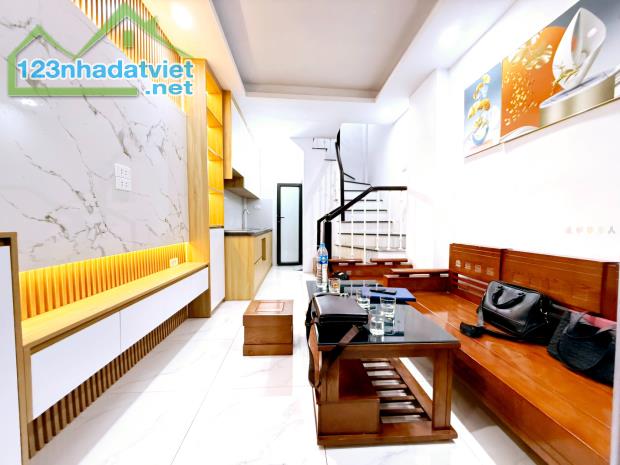 Bán nhà Vũ Tông Phan, P. Khương Đình, Q.Thanh Xuân – 60m², ở ngay – Giá 16 tỷ