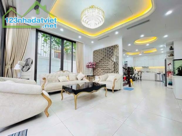 BÁN NHÀ PHÂN LÔ - Ô TÔ TRÁNH : BÙI XƯƠNG TRẠCH-THANH  XUÂN .           +DT:90M2 X 4T X 5.5 - 2