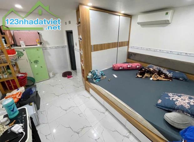 BÁN NHÀ 3 TẦNG TRẦN XUÂN SOẠN – GẦN LÂM VĂN BỀN – 4.4x20m – CHỈ 8.1 TỶ - 1