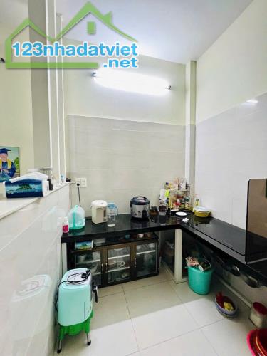BÁN NHÀ 2 TẦNG - KHU HỌ LÊ - TÂN PHÚ - 4.2 X 9M - CHỈ 4.2 TỈ - 2