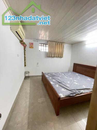 CHỈ VỚI 2.2 TỶ ĐÃ CÓ NHÀ ÂU CƠ 50M- 2 THOÁNG - Ô TÔ ĐỖ CỬA- DÂN XÂY - 2
