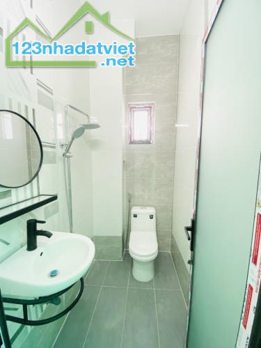 Bán gấp nhà đẹp ở ngay Mễ Cốc, 2 mặt tiền hẻm siêu đẹp, XH đỗ cửa, 40m2, SHR, chỉ 4,58 tỷ. - 2
