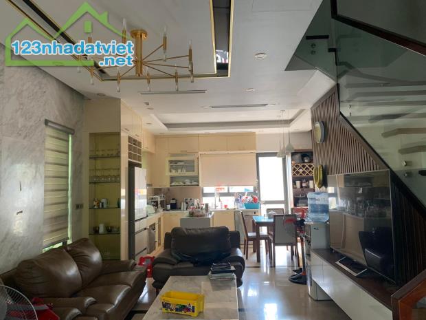 BÁN BIỆT THỰ CAO CẤP KHU NGOẠI GIAO ĐOÀN – XUÂN ĐỈNH – 105M² – 5 TẦNG – GIÁ 25 TỶ - 4
