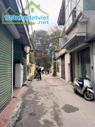 MẶT NGÕ TRẦN CUNG - 10M RA PHỐ - NGÕ THÔNG ÔTÔ ĐỖ CỬA - GIÁ 8 TỶ