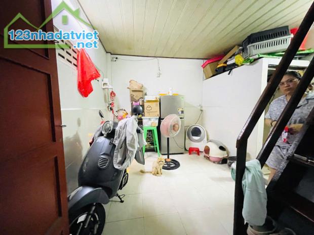 Bán nhà 1 sẹc Trương Đăng Quế 15m2, hẻm 3m– Giá 2,35 Tỷ tl. - 2