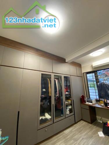 Bán nhà dân xây Đống Đa 45m, 5 tầng, 12.8 tỷ, ô tô, phân lô cán bộ, 2 thoáng - 4