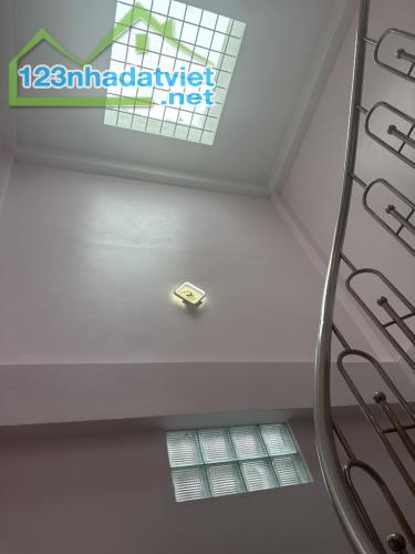 Bán nhà Khương Đình ngõ thông dân xây  nhà đẹp full nội thất xịn mặt tiền rộng 52m giá 9.3 - 2