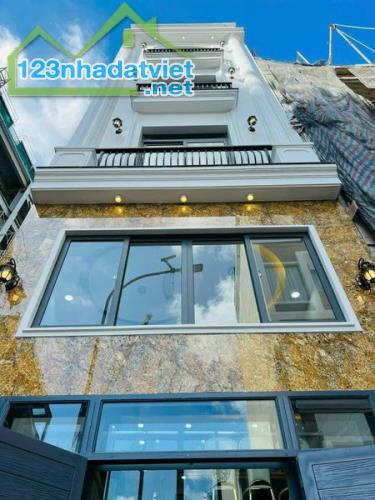 BÁN GẤP NHÀ MỚI XÂY – PHỐ VĨNH HƯNG – 58M² – 5.5 TẦNG – 8PN – 9WC – GIÁ 9.5 TỶ