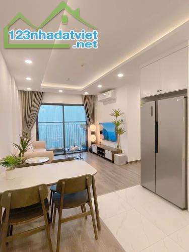 Cần bán gấp căn hộ 2PN, 2VS tại toà A14 KĐT Nam Trung Yên, Cầu Giấy, Hà Nội, diện tích hợp