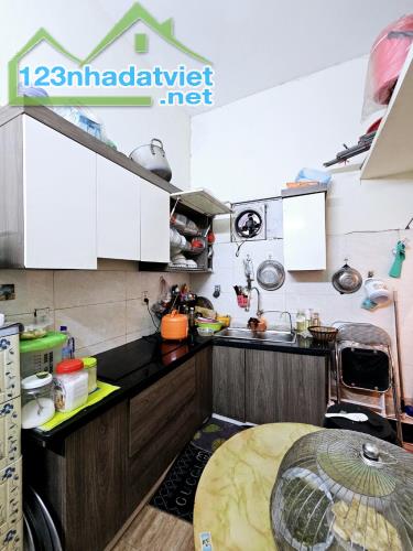 BÁN NHÀ DÂN XÂY Ô CÁCH 56m2, NGÕ Ô TÔ 7 CHỖ, NỞ HẬU, KINH DOANH, AN SINH ĐỈNH - 1